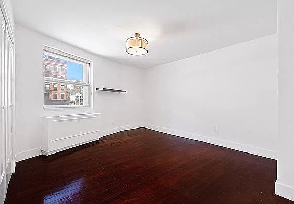 5th image of 350 W 14th St #2ABC
