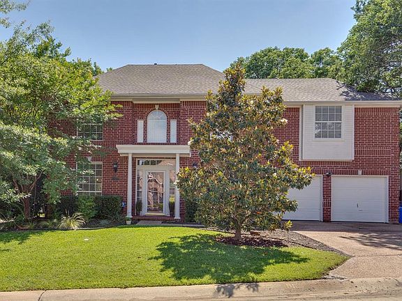 2nd image of 801 Woodside Ct