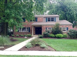 405 Country Club Dr, Cherry Hill, NJ 08003