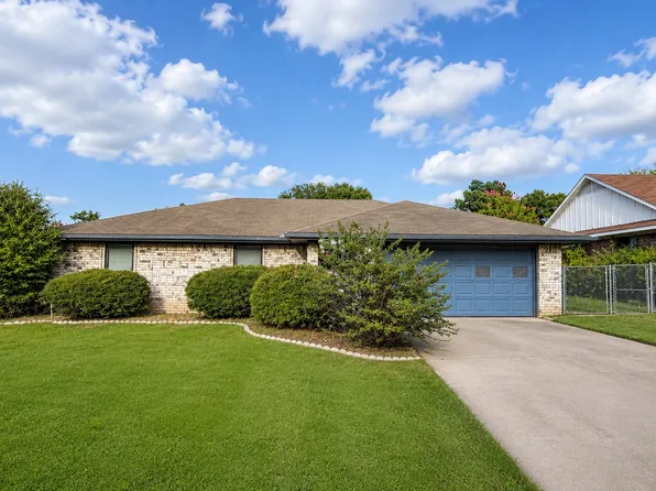 1350 26th St NE, Paris, TX 75460
