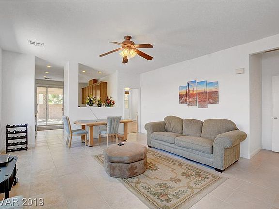 4th image of 11064 Romola St