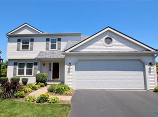 1697 Eaglecrest Rd, Perrysburg, OH 43551