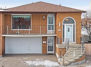 148 Yatescastle Dr, Toronto, ON M3L2L9