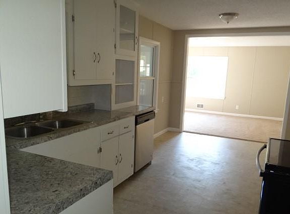 4th image of 6207 Ann Ave