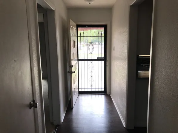 5225 Hunters Cir, Abilene, TX 79606