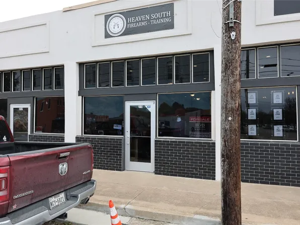215 N Pearl St, Trenton, TX 75490