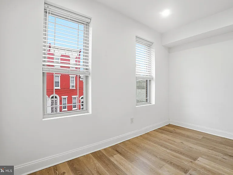 1807 Wylie St — Photo 17