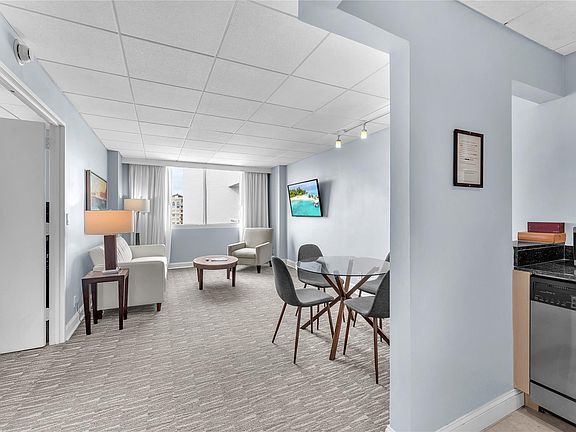 4th image of 2670 E Sunrise Boulevard #1421