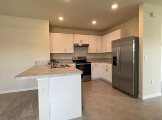 1827 Egret Meadows Ave, Kissimmee, FL 34744