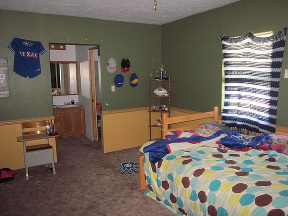 2nd image of 1306 Avenue K NW