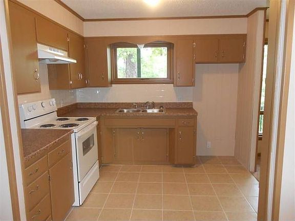 REMODELED HOME NEAR BRANS