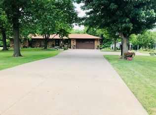 1910 Hilton Rd, Keokuk, IA 52632