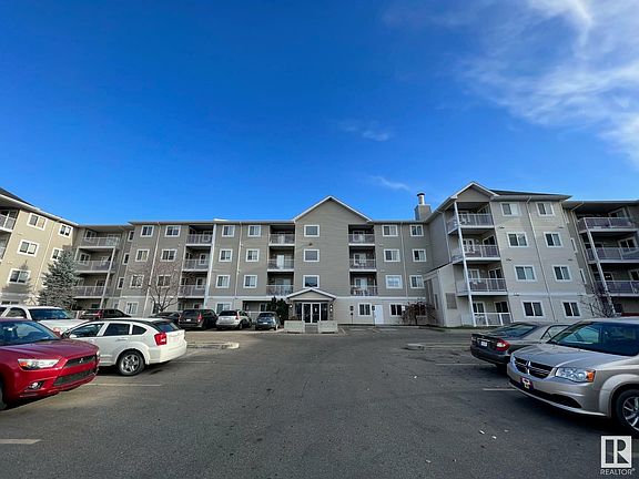 2nd image of 4309 33rd St Unit 104