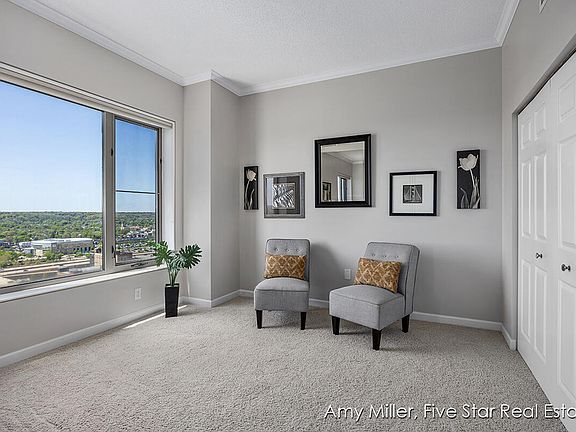 5th image of 49 Campau Cir NW #2407