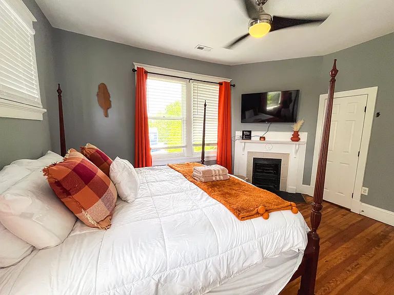 127 N Jefferson St — Photo 38