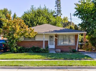 8961 Laurence Ave, Allen Park, MI 48101