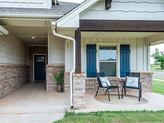 5th image of 16100 Mendoza Dr