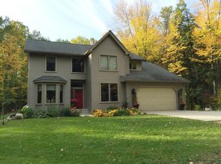 847 W Maynard Rd, Sanford, MI 48657