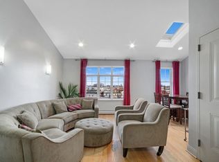 998 E 35th St, Brooklyn, NY 11210