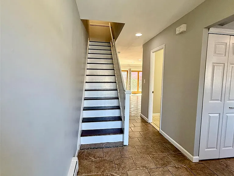 56 Coolidge St — Photo 14