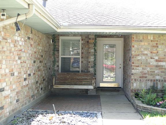3rd image of 15311 Mondrian Dr
