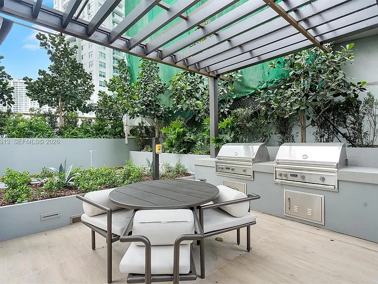 77 SE 5th St #4206 — Photo 25