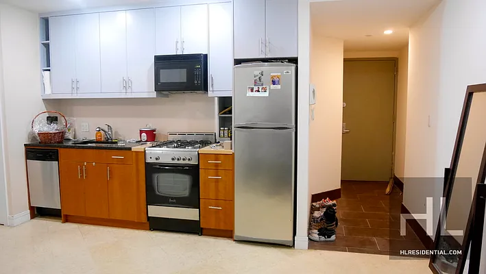 Rented by Highline Residential | media 17