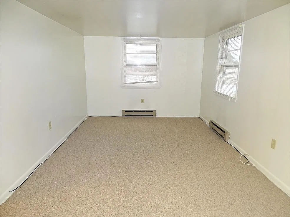 1 bed, $895 — Photo 2