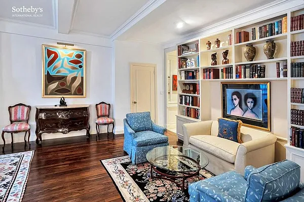 Sold by Sotheby's International Realty | media 16