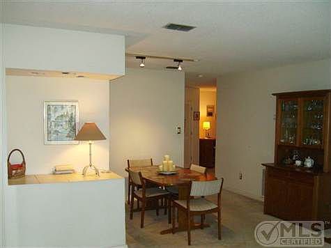 2nd image of 2221 Branbury Ln