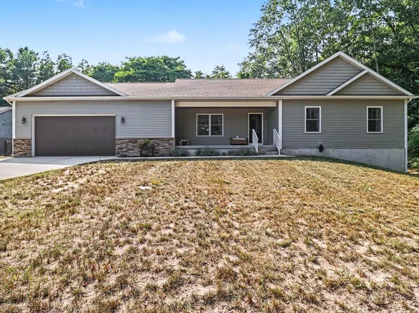 2047 N Lakeshore Dr, Ludington, MI 49431