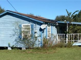 19323 Pickens Rd, Washington, TX 77880