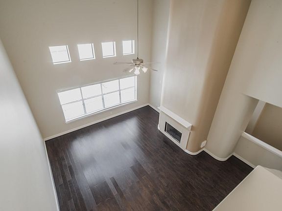 5th image of 8632 Meadowcroft Dr
