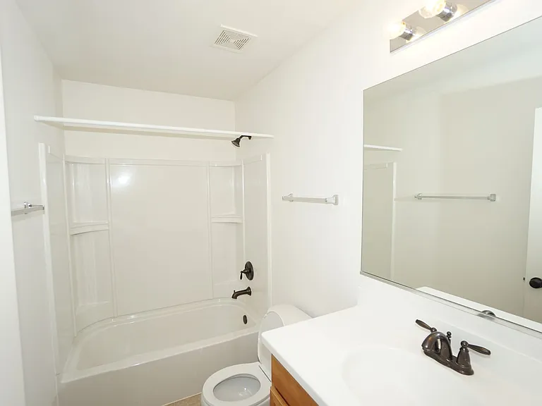 210D Portage Ln — Photo 17