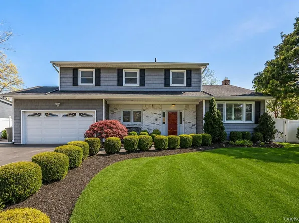 18 Eldorado Drive, East Northport, NY 11731