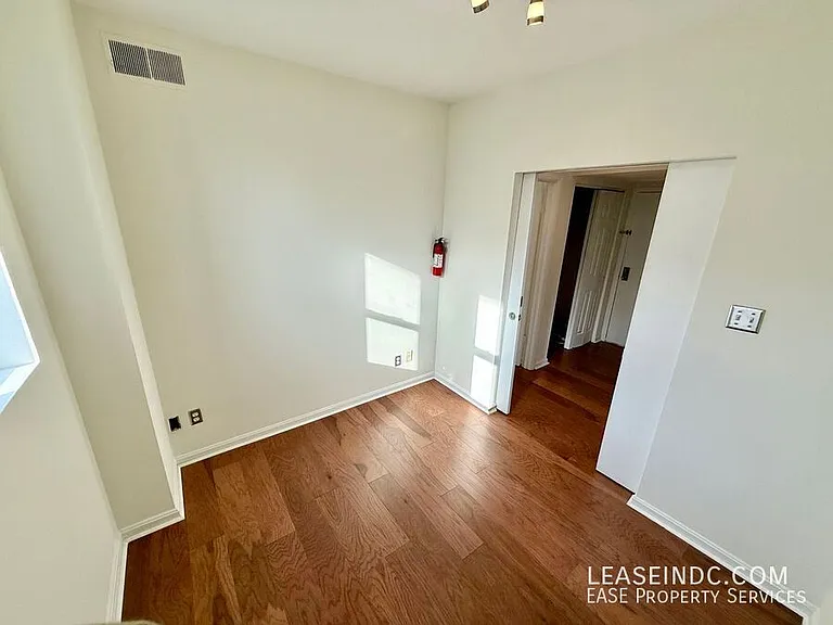 1133 13th St NW #605 — Photo 12