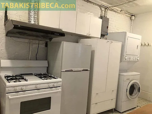 Rented by Tabak Real Estate | media 9