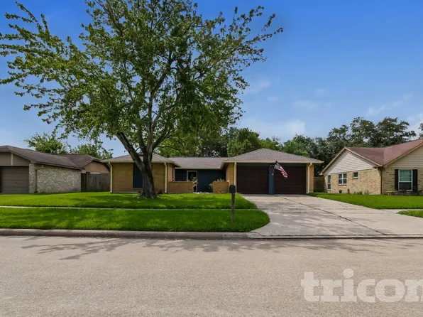 2803 Jeb Stuart Dr, League City, TX 77573