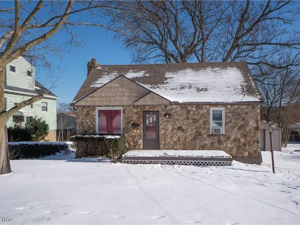 295 High Grove Blvd, Akron, OH 44312