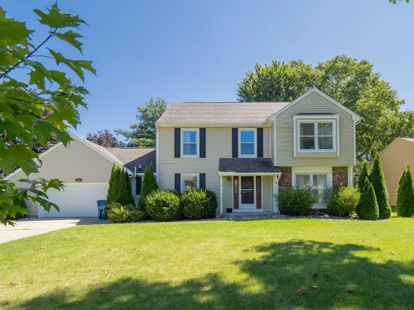 3020 Hunters Hill, Kalamazoo, MI 49048