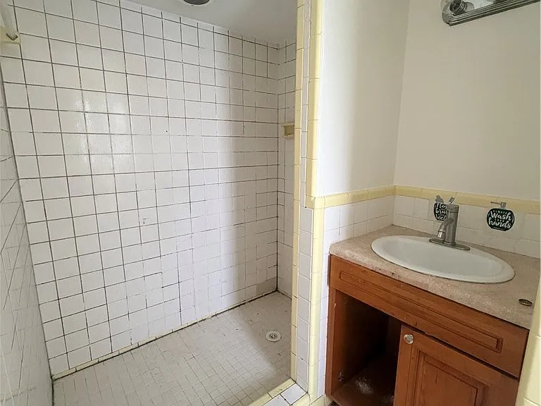 1742 Maple Dr — Photo 9