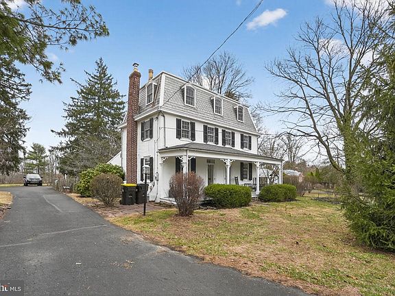 2nd image of 209 Morris Rd