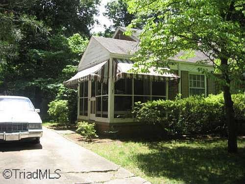 1st image of 2301 Fernwood Dr