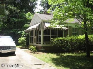 2301 Fernwood Dr, Greensboro, NC 27408