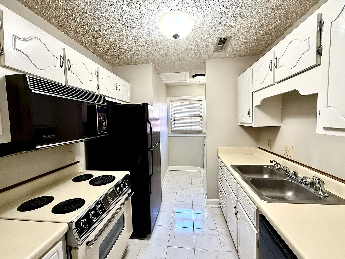1 Bedroom Condo on Chapman Mountain — Photo 4