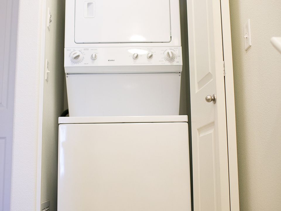 2nd image of 390 NW 116th Ave Unit 103
