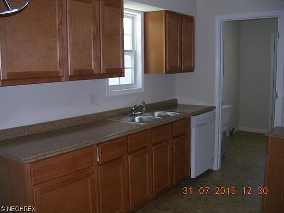 4th image of 324 Thelma Dr