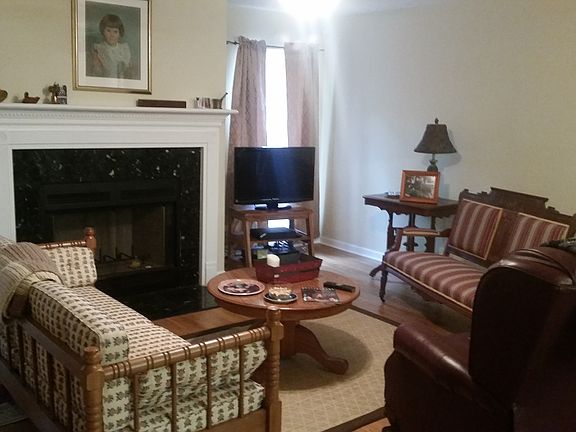 5th image of 4221 Macbeth Way