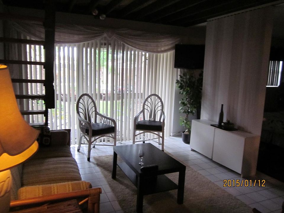 1st image of 10453 Carrollbrook Ct