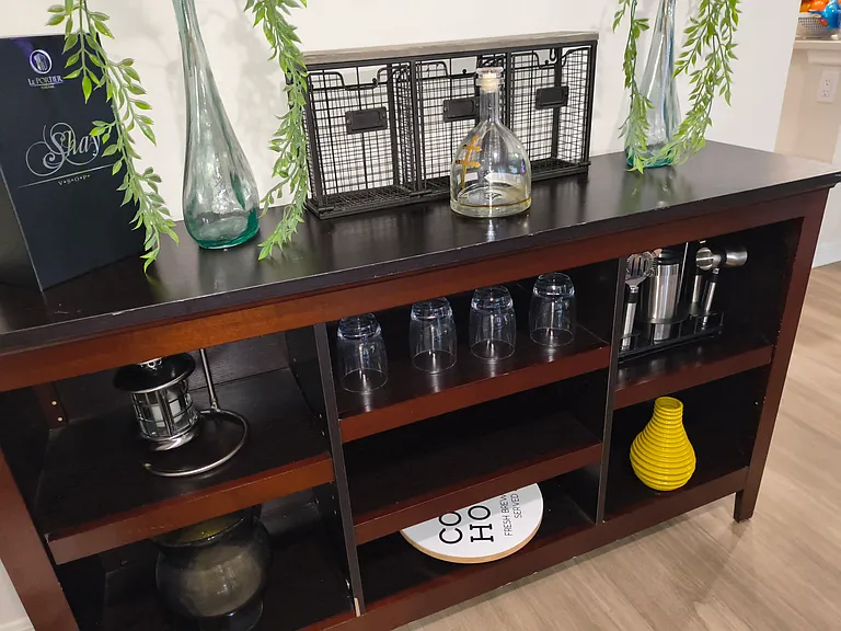 8 Unique Ct #B — Photo 9